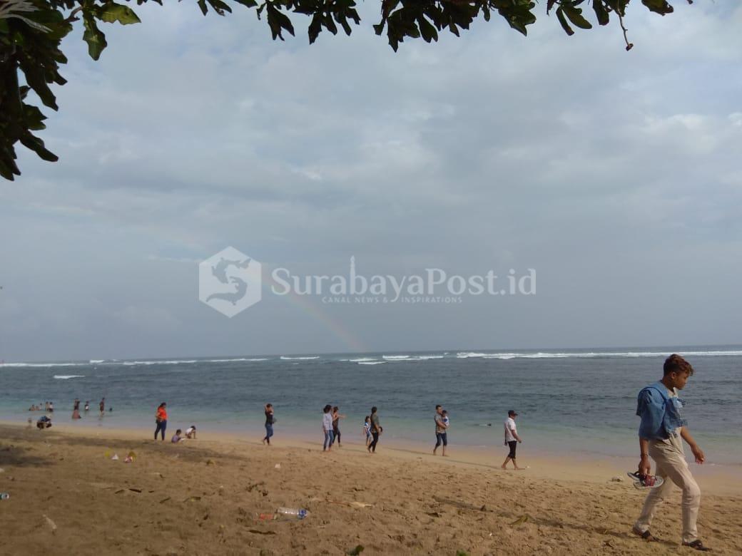 Pantai yang disiapkan untuk menyambut pergantian tahun baru 2019