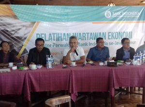 Kepala BI Jatim Defi Ahmad Johansyah kala menguraikan program BI dalam acara Pelatihan Wartawan Ekonomi Kantor Perwakilan BI se Jatim di Lava View Lodge Hotel Bromo, Rabu (30/1/2019)