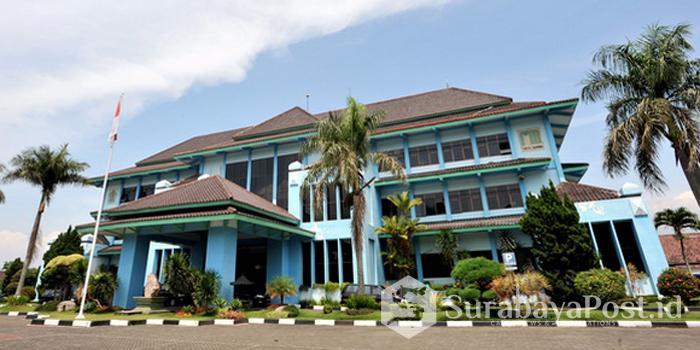 Kantor PDAM Kota Malang.