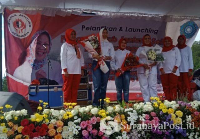 IMG-20190127-WA0008 Wali Kota Batu yang juga Ketua YJSI Malang Raya, Hj Dewanti Rumpoko mengukuhkan Pengurus KJS Gunungsar.