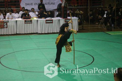 Muhammad Taqiyyudin, mahasiswa semester 1 IKIP Budi Utomo Malang saat berlaga di kejuaraan internasional Pencak Silat Terbuka PPS PAKU BUMI Open VI 2019 di Bandung.