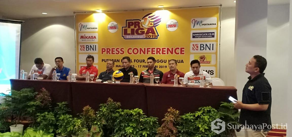 Psywar antar tim peserta Final Four Putaran Kedua Proliga 2019 di GOR Ken Arok Malang mulai hangat.