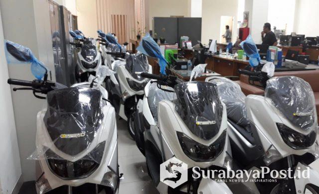 IMG-20190309-WA0029 Sebanyak 10 unit sepeda motor jenis X - Max di ruangan Kantor Dishub Kota Batu ini akan menjadi kendaraan operasional untuk anggota.