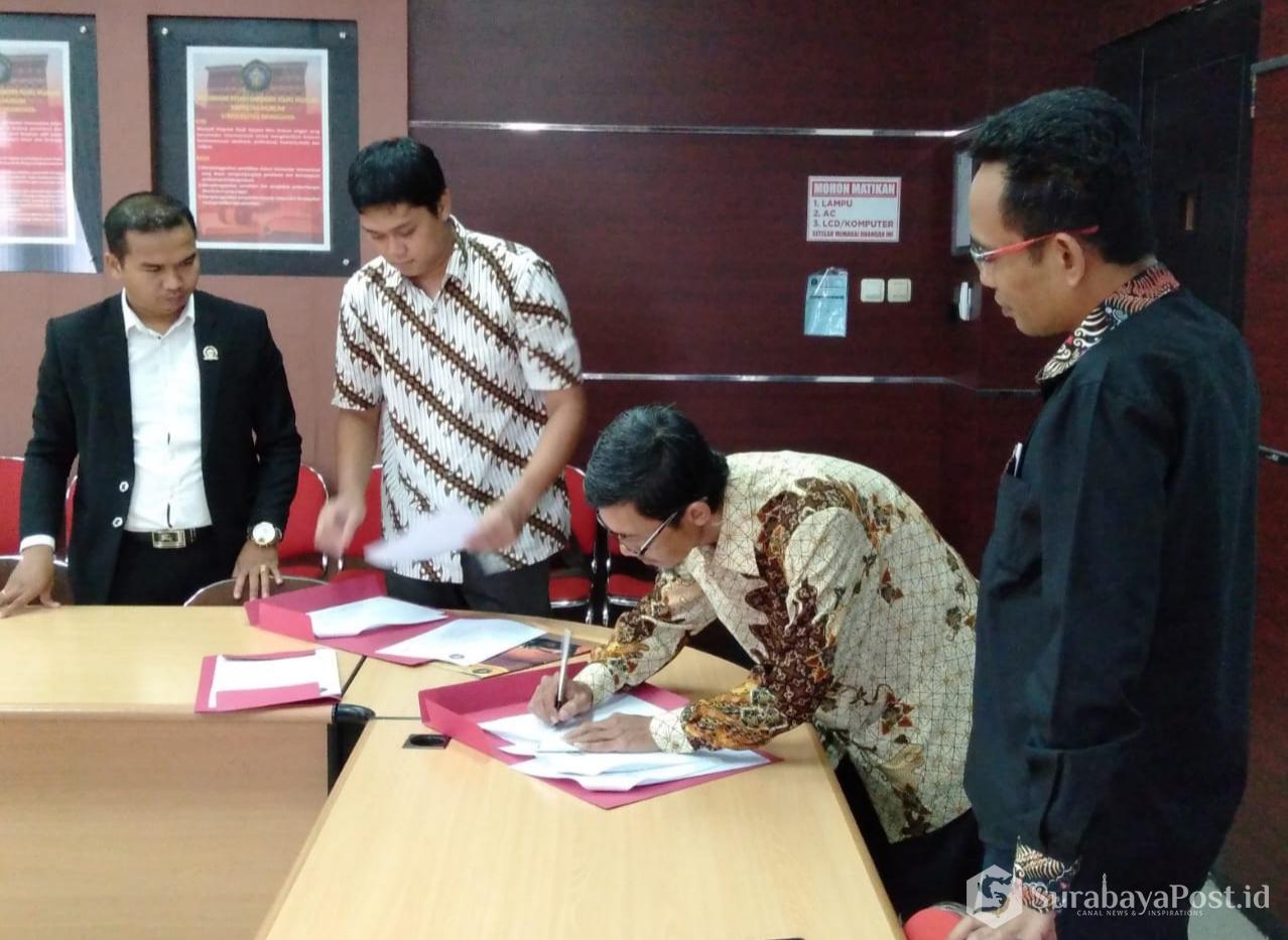 Penandatanganan kerjasama antara Advokat Surjo dan Partners dengan BKBH Fakultas Hukum Universitas Brawijaya Malang.
