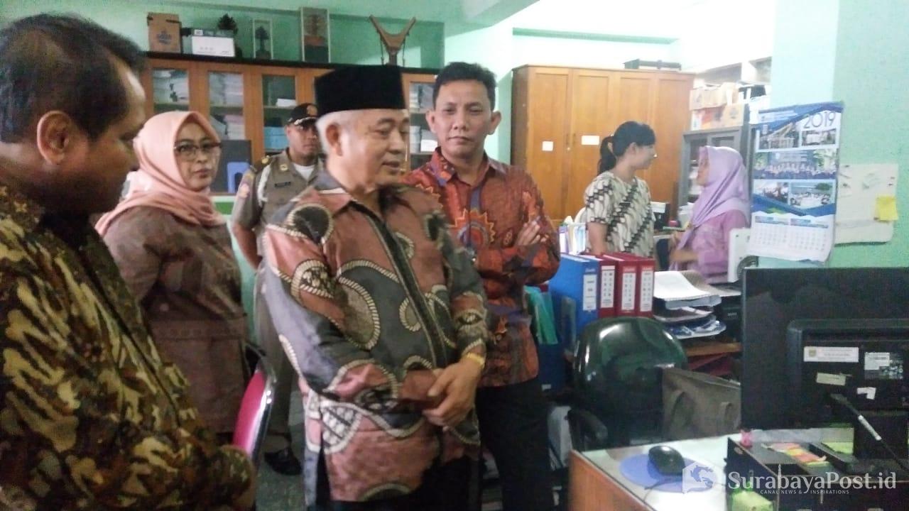 Plt Bupati Malang M Sanusi berencana membatalkan mutasi 248 pejabat yang sudah dilakukan.