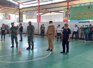 Danrem 083/Bdj, Kolonel Inf Yudhi Prasetiyo, S.I.P, secara resmi membuka Turnamen Futsal Antar Santri Se Malang Raya Piala Danrem 083/Bdj