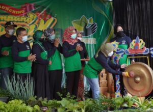 Dewanti Rumpoko saat Launching Kampung Organik