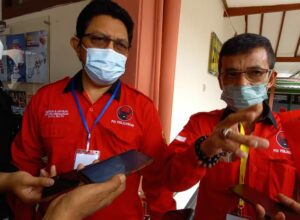Kayat Hariyanto, Ketua BBHR DPC PDI-P kota Batu di Pengadilan Negeri (PN) Kelas 1A Kota Malang, Rabu (9/3/2022)