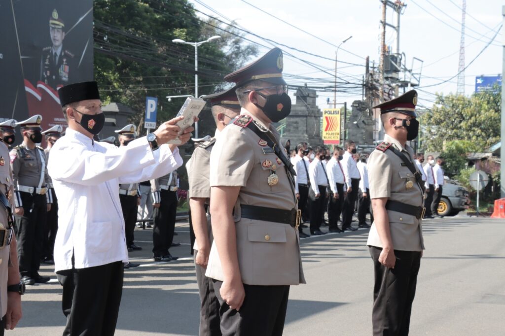 Kombes Pol Budi Hermanto, Pimpin Sertijab Kasat Reskrim Dan Kasat Tahti ...