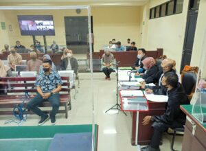 Sepuluh orang saksi yang dihadirkan dalam sidang lanjutan kasus korupsi Pengadaan Lahan SMAN 3 Kota Batu, Senin