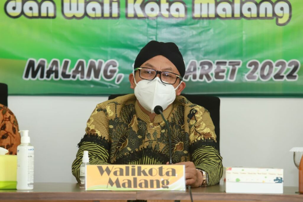 Walikota Malang, H Sutiaji, memberikan arahan pada kegiatan Pembinaan Pendidik dan Tenaga Pendidikan MIN 2 Kota Malang_