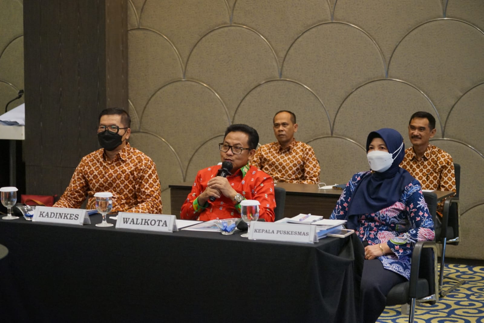 Wali Kota Malang, H Sutiaji kala memaparkan inovasi pelayanan Puskesmas Janti dalam tahap Evaluasi Lanjutan Kompetisi Pengelolaan Pengaduan Pelayanan Publik (P4) Kementerian PAN-RB Tahun 2022 secara daring (ist)