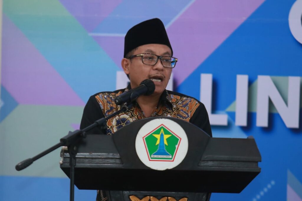 Walikota Malang, H Sutiaji memberikan arah kepada ratusan PPPK guru yang resmi diangkat Pemkot Malang