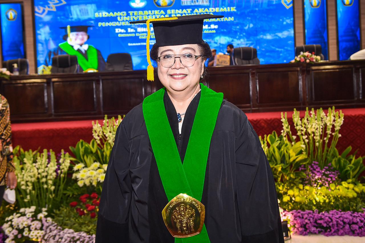 Siti Nurbaya Bakar, dikukuhkan sebagai Profesor kehormatan di Universitas Brawijaya (ist)