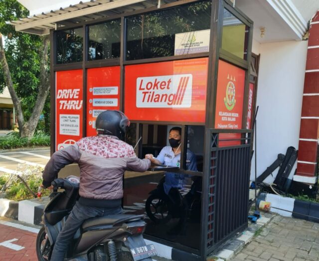 Loket tilang drive thru Kejaksaan Negeri Kota Malang dan akan resmi dilaunching pada 20 Juni 2022 mendatang (ist) Loket tilang drive thru Kejaksaan Negeri Kota Malang dan akan resmi dilaunching pada 20 Juni 2022 mendatang (ist)