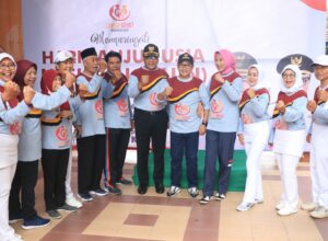 Walikota Malang, H Sutiaji dan Wawali Sofyan Edi Jarwoko pose bersama usai peringatan Hari Lansia (ist)
