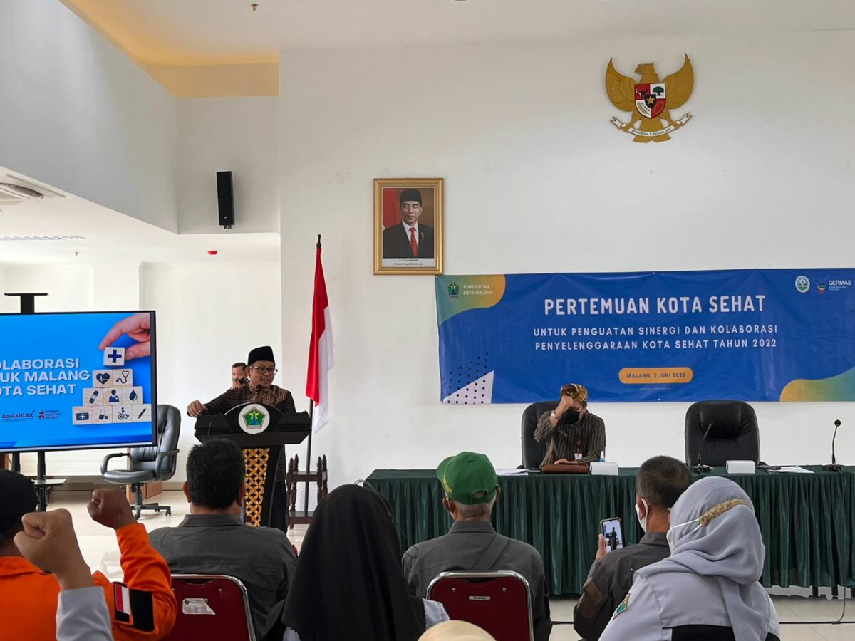 Walikota Malang, H Sutiaji memberikan arahan dalam pertemuan bersama beberapa OPD, Camat, Lurah serta elemen masyarakat (ist)