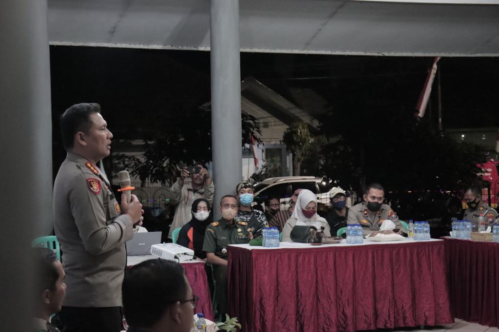 Kapolresta Malang Kota, Kombes Pol Budi Hermanto memberikan sambutan dalam acara Komunikasi Anda Dengan Polisi (KANDANI)