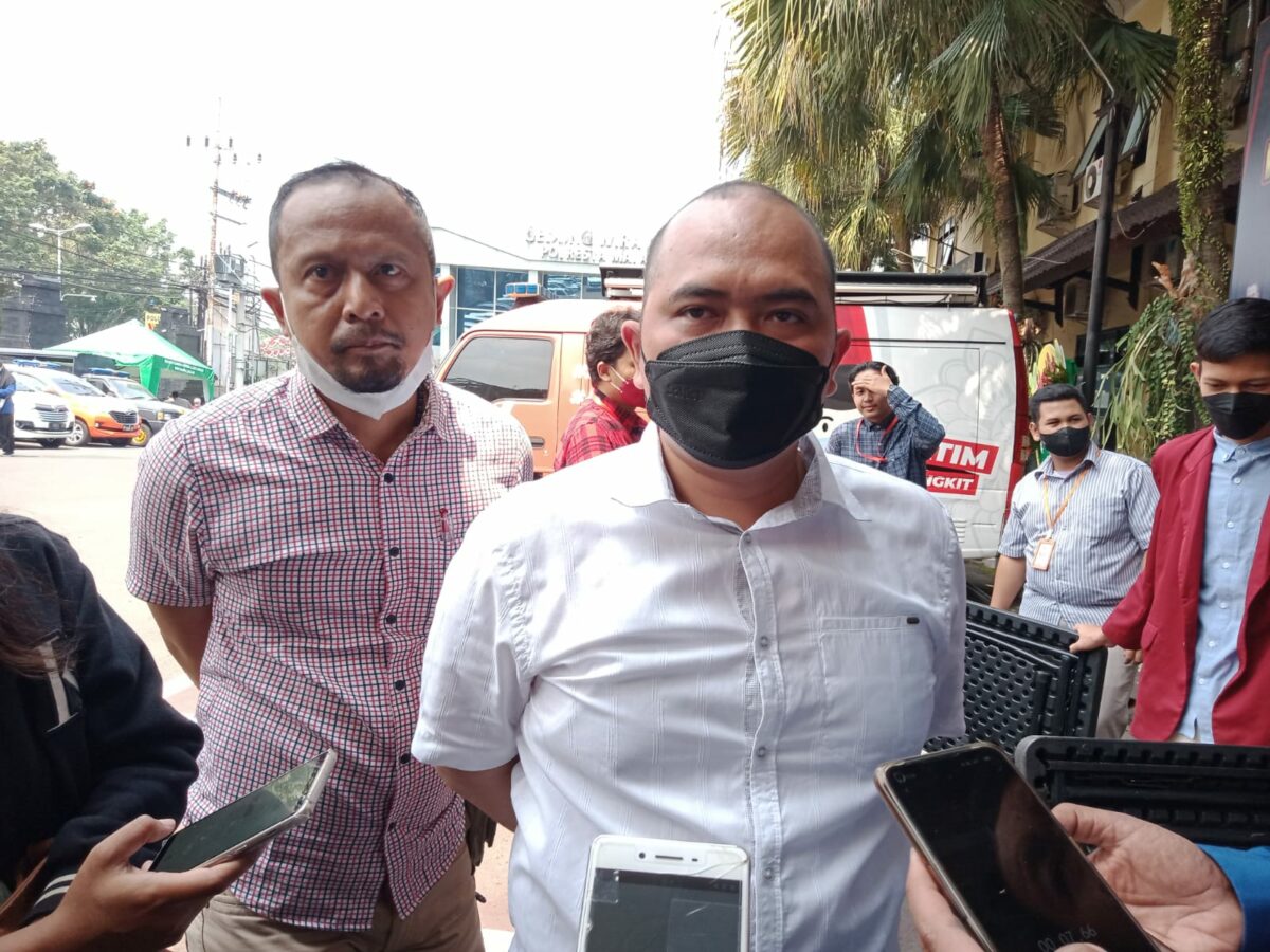 Kasat Reskoba Polresta Malang Kota, Kompol Dodi Pratama, memberikan keterangan kepada wartawan usai konferensi pers hasil ungkap Operasi Patuh Semeru 2022 (lil)