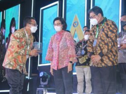 Walikota Malang, H Sutiaji menerima penghargaan WTP dari Menteri Keuangan Republik Indonesia Sri Mulyani. (Ist)