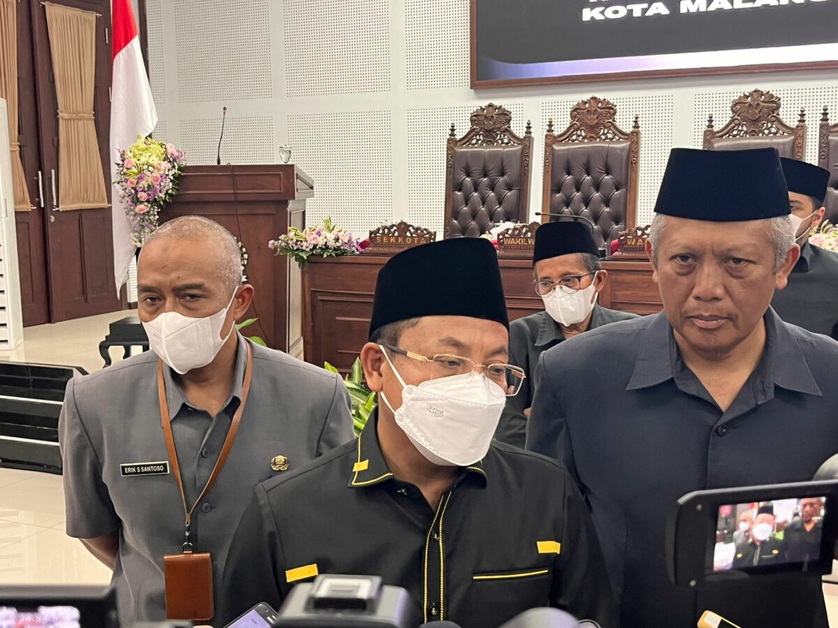 Walikota Malang, H Sutiaji memberikan keterangan kepada wartawan (ist)
