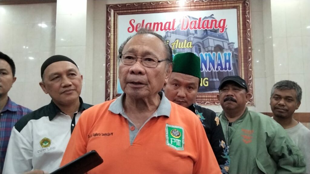 Ketua PITI Malang Raya, dr Sugiharta Tandya memberikan keterangan kepada wartawan (ft.cholil)