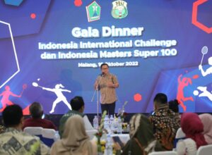Walikota Malang H Sutiaji, memberikan sambutan dalam gala dinner yang diikuti para pemain, official, perangkat pertandingan dan panitia Indonesia Internasional Challenge dan Indonesia Masters Super 100 (ist)