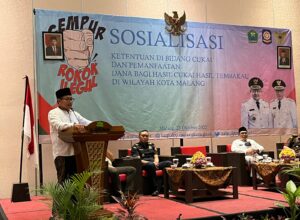 Walikota Malang, H Sutiaji saat memberikan paparan dalam Sosialisasi Ketentuan di Bidang Cukai dan pemanfaatan DBHCHT yang digelar di Hotel Savana, Selasa (25/10/2022).