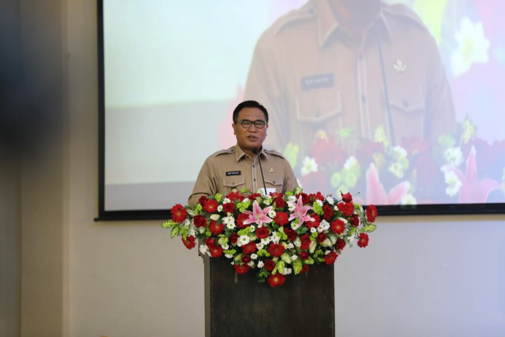 Wakil Wali Kota Malang, Sofyan Edi Jarwoko memberikan sambutan dalam gelaran inovatif Cerdas cermat Camat dan Lurah se Kota Malang (ist)