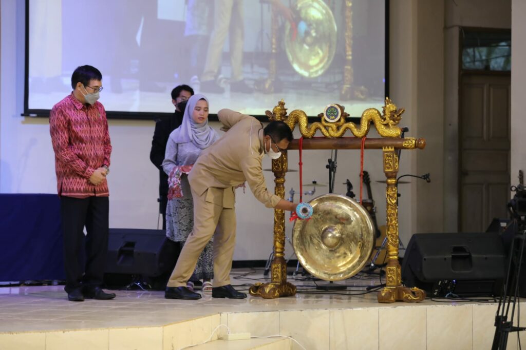 Kegiatan diawali dengan pemukulan gong oleh Wakil Walikota Malang, Sofyan Edi Jarwoko (ist)