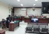 Sidang dengan dua terdakwa SEN dan AM dengan agenda Putusan digelar di ruang Cakra Pengadilan Tipikor Surabaya Jawa Timur (ist)