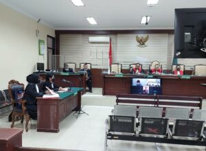 Sidang dengan dua terdakwa SEN dan AM dengan agenda Putusan digelar di ruang Cakra Pengadilan Tipikor Surabaya Jawa Timur (ist)
