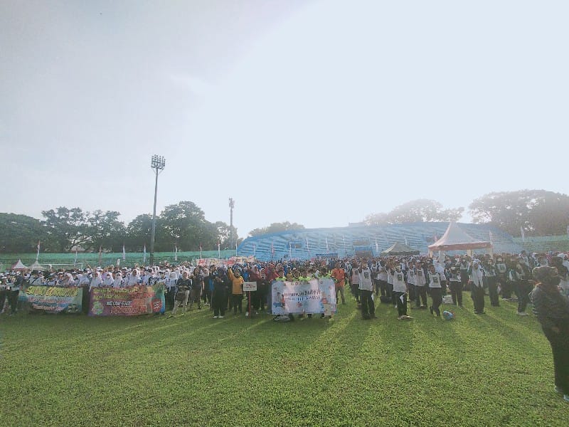 Senam sehat dalam rangka memperingati HUT PGRI ke-77 dan Hari Guru yang digelar Disdikbud Kota Malang (ist)