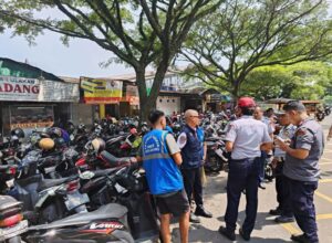 Operasi gabungan yang digelar Dinas Perhubungan Kota Malang bersama jajaran, dalam rangka penertiban parkir (ist)