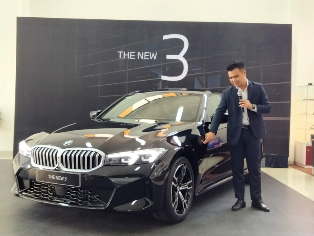 Peluncuran BMW seri 3 yang dilakukan di dealer BMW Astra Malang