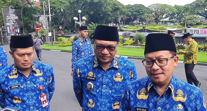 Walikota Malang, H Sutiaji didampingi Wakil Walikota, Sofyan Edi Jarwoko serta Kadisdikbud, Suwarjana (ist)