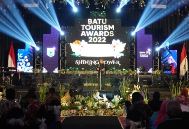 Acara bertajuk Batu Tourism Award 2022 digelar Dinas Pariwisata (Disparta) Kota Batu pada Rabu malam (13/12/2022).
