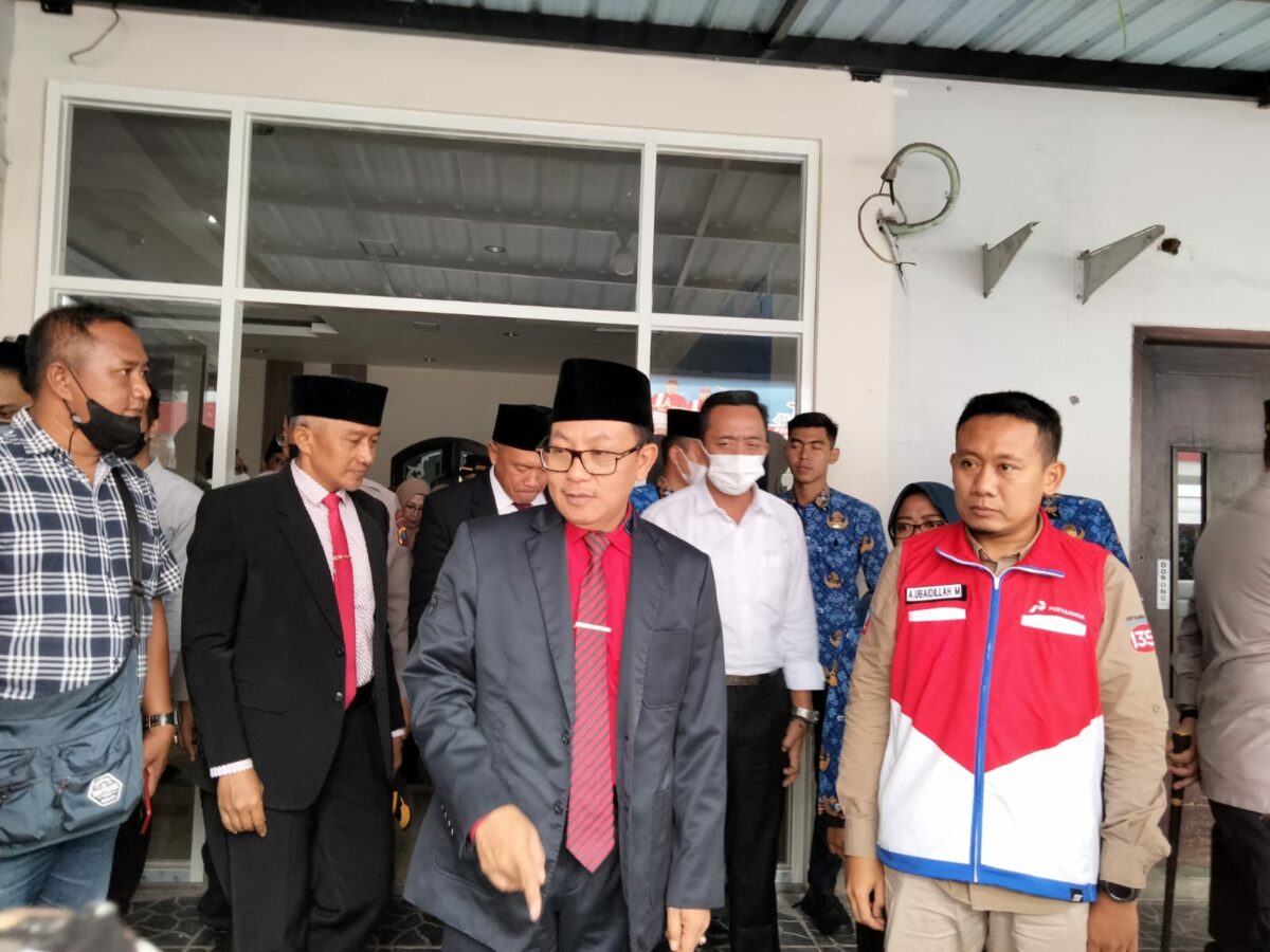 Walikota Malang H Sutiaji saat melakukan pengecekan stok BBM di Depo Pertamina