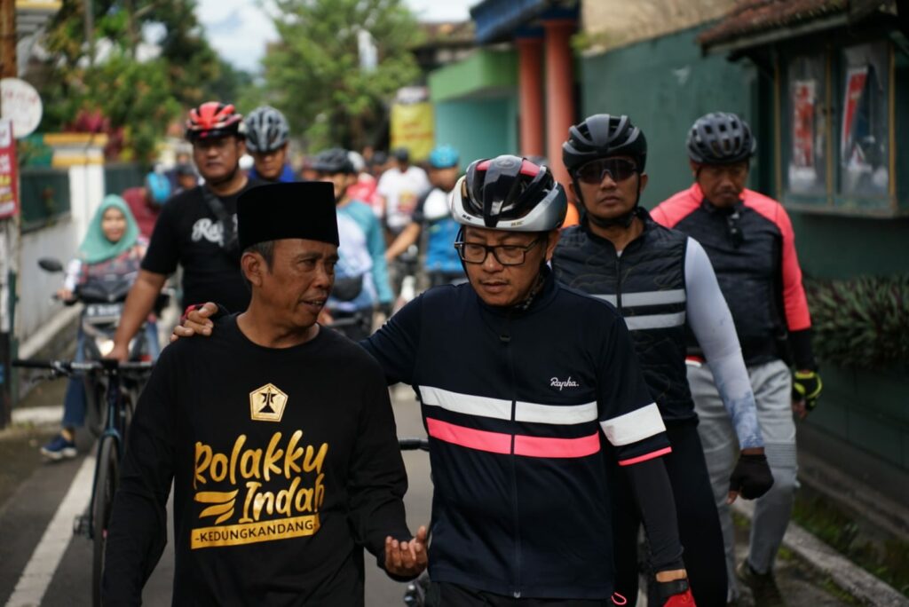 Bentuk kedekatan Walikota Malang H Sutiaji dengan warga. (istimewa)