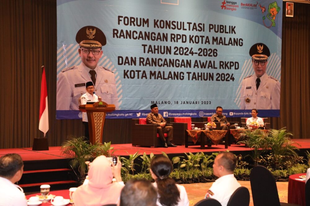 Walikota Malang, H Sutiaji paparkan 8 Area prioritas pembangunan 2024. Hal itu disampaikan dalam Forum Konsultasi Publik Rancangan Rencana Pembangunan Daerah 2024-2026 dan Rancangan Awal Rencana Kerja Tahun 2024 di Hotel Savana. (istimewa)