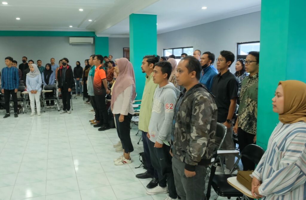 Ratusan peserta yang terdiri dari para guru Penjas se-Kota Malang mengikuti Workshop