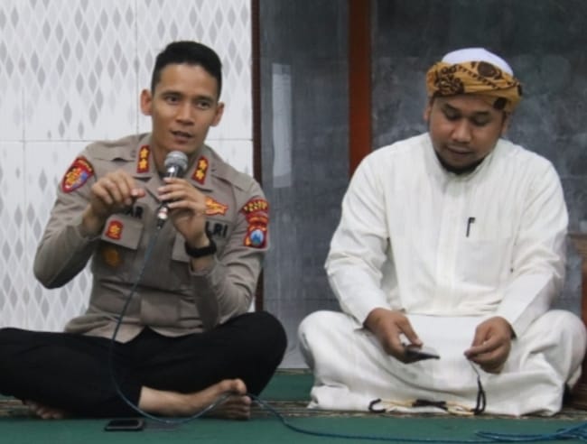 Menjaga Situasi Kamtibmas Ramadhan, Kapolres Batu Blusukan Ponpes 