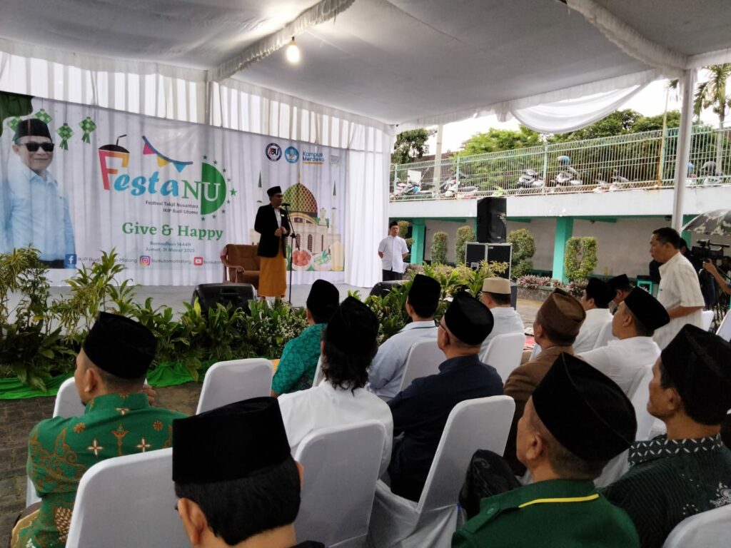 Rektor IKIP Budi Utomo (IBU) Malang, Assoc Prof Dr H Nurcholis Sunuyeko MSi saat memberikan sambutan dalam festival takjil Nusantara