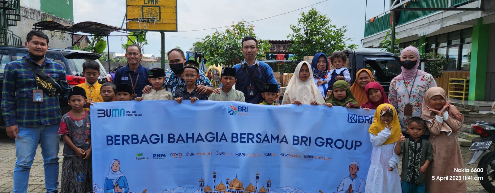 Momentum Bulan Suci Ramadan 1444 Hijriah, PT Bank Rakyat Indonesia (Persero) Tbk, menggulirkan Program yang bertajuk 'Berbagi Bahagia Bersama BRI'. (ist)