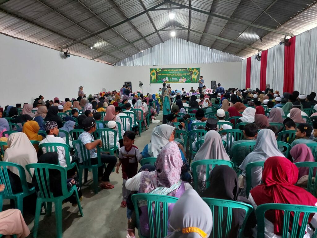 Memasuki hari ke empat Pekan Islami ke XVI/2023 di Bulan Suci Ramadan 1444 hijriah, PT Anugerah Citra Abadi (ACA) Malang memberikan santunan kepada ribuan anak yatim.