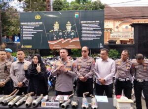 Kapolresta Malang Kota, Kombes Pol Budi Hermanto saat menggelar konferensi pers terkait hasil pengamanan ratusan kendaraan balap liar dan knalpot brong