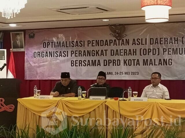 Guna optimalisasi penerimaan pendapatan asli daerah (PAD), Wali Kota Malang, H Sutiaji meminta semua pihak pro aktif (ft.choli)
