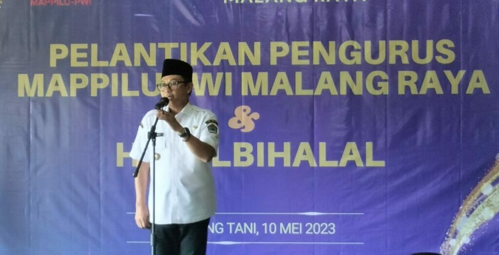 Walikota Malang H Sutiaji memberikan sambutan dalam kegiatan pelantikan pengurus MAPPILU PWI Malang Raya