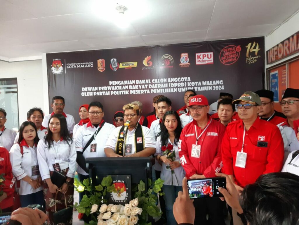 Ketua DPD PSI Kota Malang Achmad Faried dalam konferensi persnya