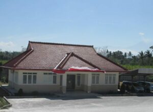 Kantor PT Gunung Bale, di Desa Tawangrejeni, Kecamatan Turen, Kabupaten malang, Jawa Timur (istimewa)